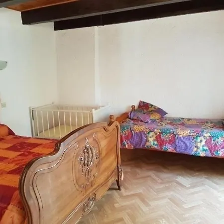 Maison Murol, 4 Pieces, 6 Personnes - Fr-1-395-45 *